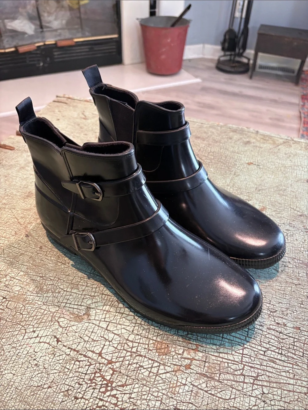 Cougar Royale Black Glossy Double Buckle Ankle Rain Boots Women’s Size 10